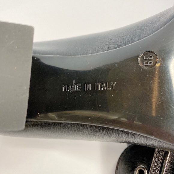 Browns Couture Black Leather Pumps made in… - Picture 9 of 10